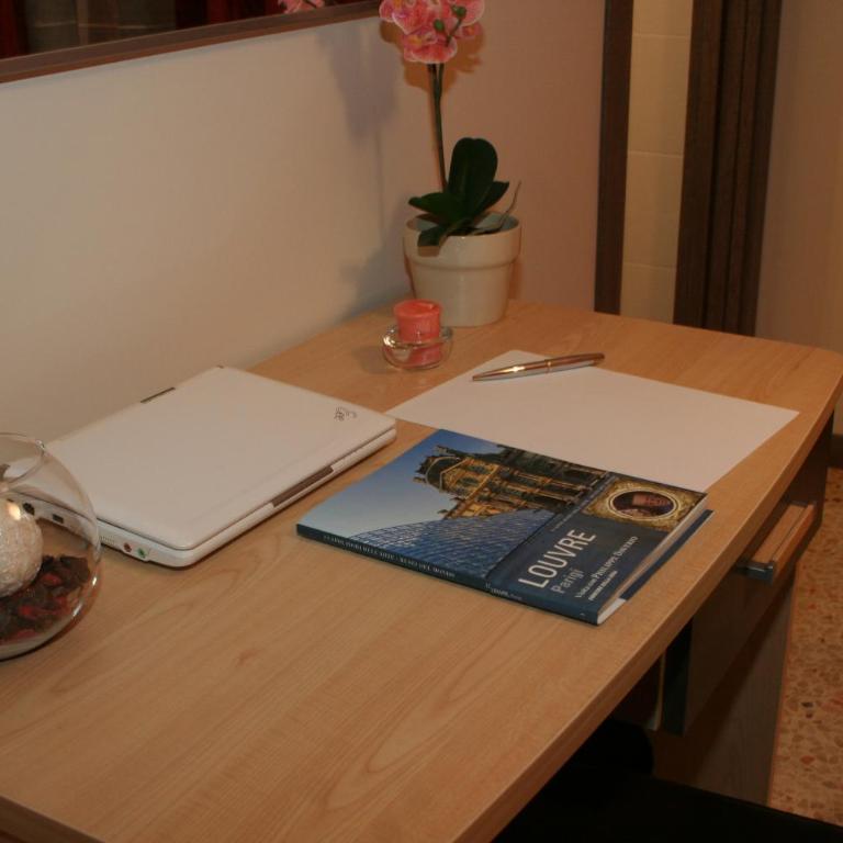 Gallery B&b Milazzo - Camera Matrimoniale/Doppia con Letti Singoli con Bagno Privato - 7
