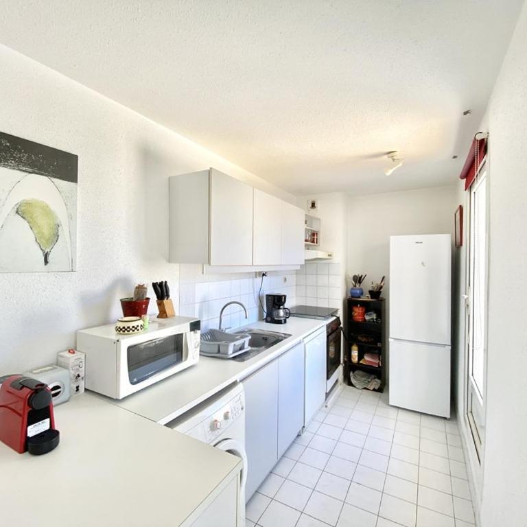 APPARTEMENT 1 CHAMBRE ET PISCINE POUR 6 PERSONNES - Appartement Standard - 3