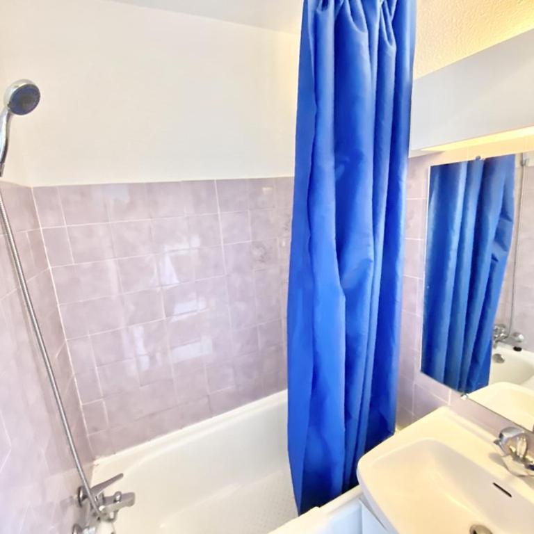 APPARTEMENT 1 CHAMBRE ET PISCINE POUR 6 PERSONNES - Appartement Standard - 5