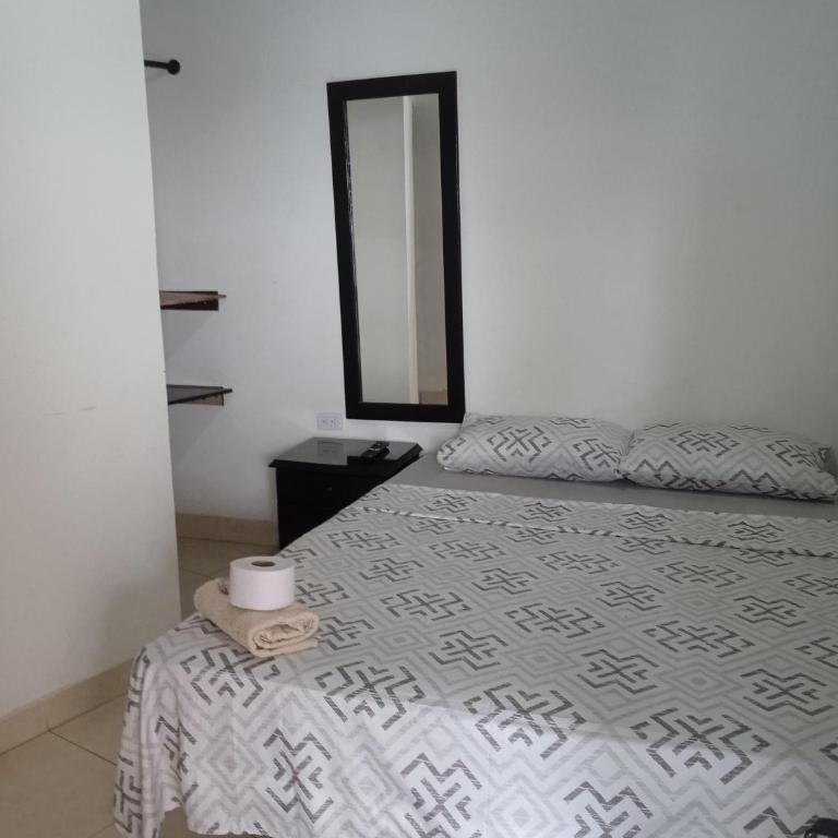Hospedaje Lulú - Licores 24 - Double Room with Private Bathroom - 3