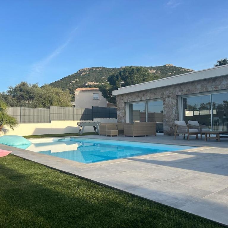 Villa neuve avec piscine 3 chambres 140 m2 - Villa 3 Chambres - 1