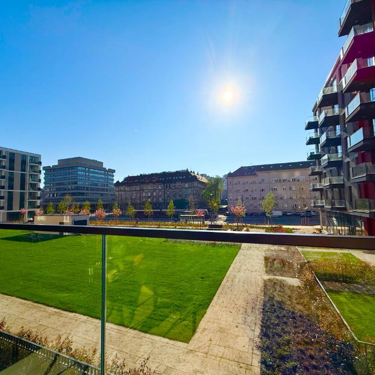 Hercules Apartment Belgrade Waterfront - Two-Bedroom Apartment with City View - 37