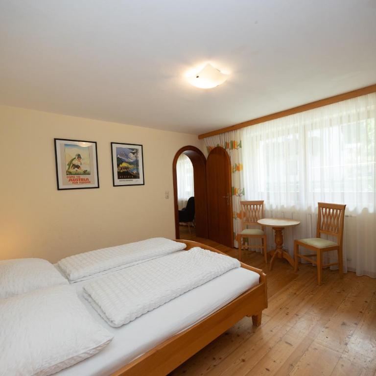 Pension Appartments Christoph - Familienzimmer 1 - 5