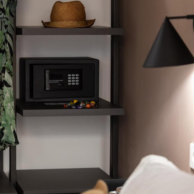 Style & Stone Guest House - Suite King - 33