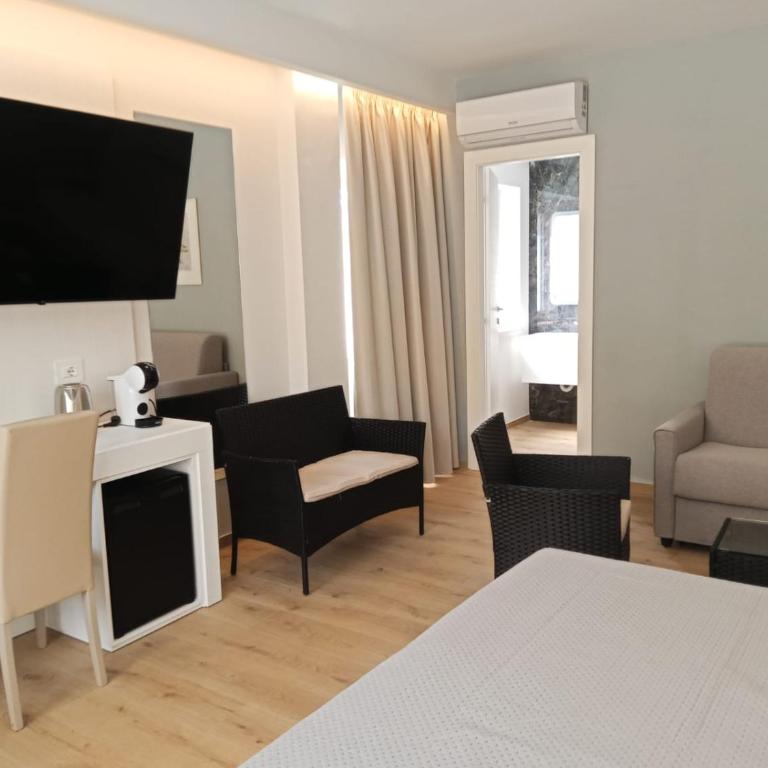 Atlantide Suites Tropea - Quadruple Room - 10