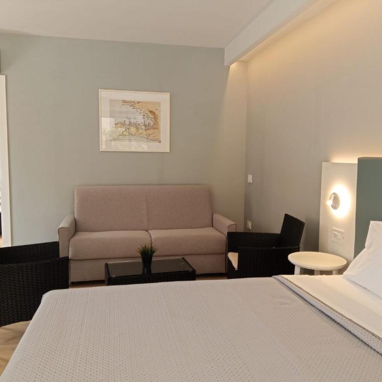 Atlantide Suites Tropea - Quadruple Room - 14