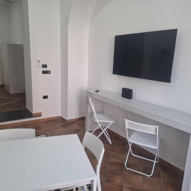Neapolis Apartment Angioino - Appartamento con 2 Camere da Letto - 33
