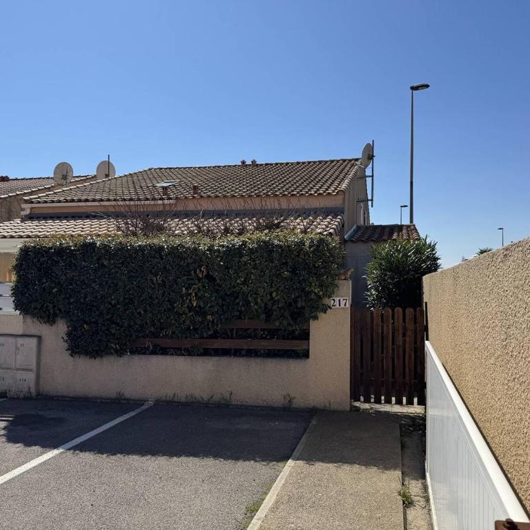 HOLIDAYLAND VILLA 217 T2 6 couchages climatisé NARBONNE PLAGE - Maisonnette - 2