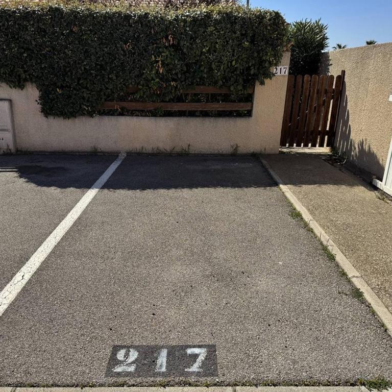 HOLIDAYLAND VILLA 217 T2 6 couchages climatisé NARBONNE PLAGE - Maisonnette - 3