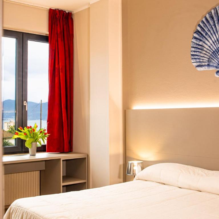 Hotel Italia di Lerici - Camera Deluxe Matrimoniale/Doppia con Letti Singoli con Vista Mare - 28