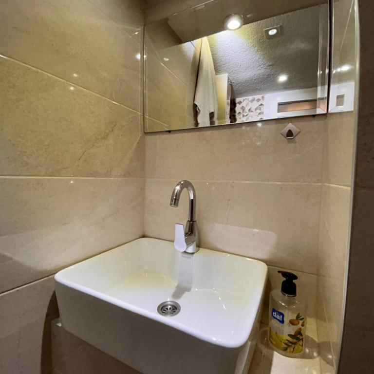 Latin Bridge Apartment Sarajevo - Apartman sa 2 Spavaće Sobe - 24