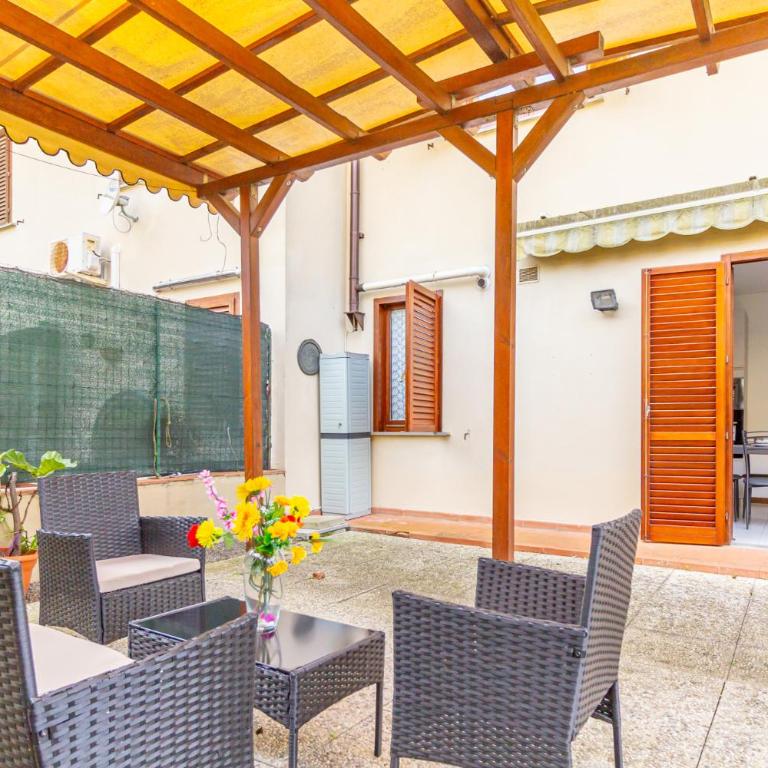 La Casa Di Nico a Capannori a 10 minuti da Lucca by TuscanyWeGo - Appartamento con 2 Camere da Letto e Vista Giardino - 15