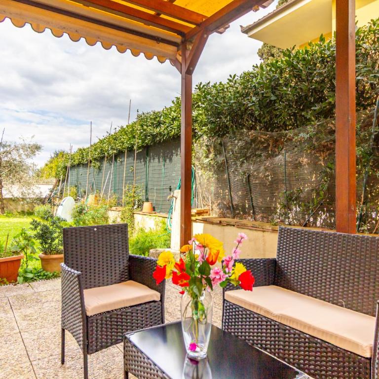 La Casa Di Nico a Capannori a 10 minuti da Lucca by TuscanyWeGo - Appartamento con 2 Camere da Letto e Vista Giardino - 14