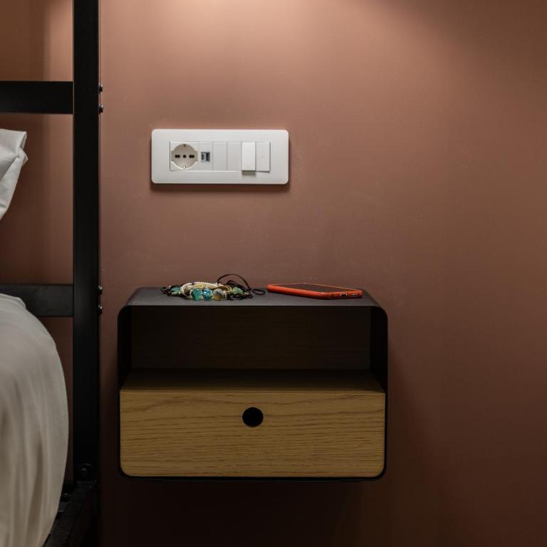 Style & Stone Guest House - Camera King - 16