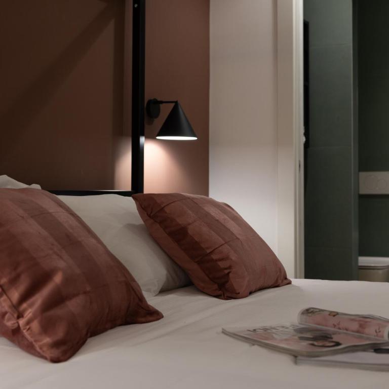 Style & Stone Guest House - Camera King - 34