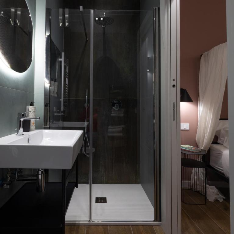 Style & Stone Guest House - Camera King - 20