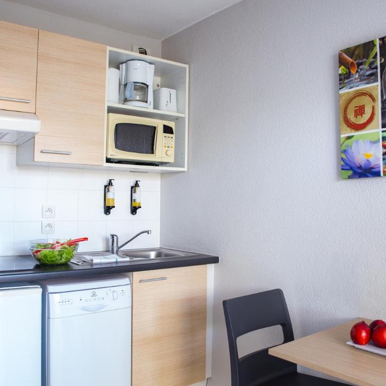 Comfort Aparthotel Frejus La Tour de Mare - Studio Standard - 4