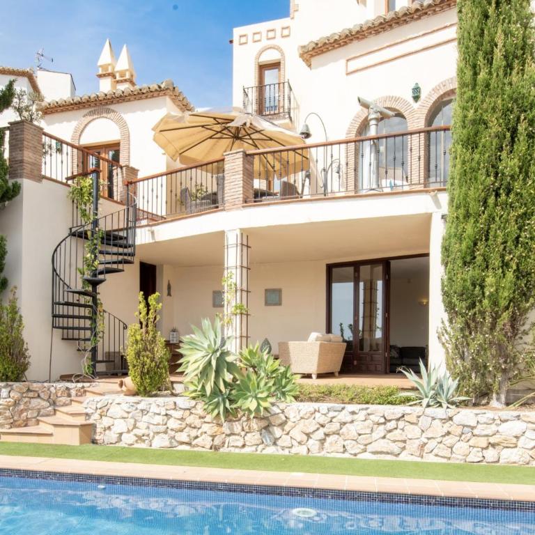 Dream Stay! 15 Guests, Big Pool with Heating Option at Extra Cost, Sea view! - Villa with Private Pool - 53