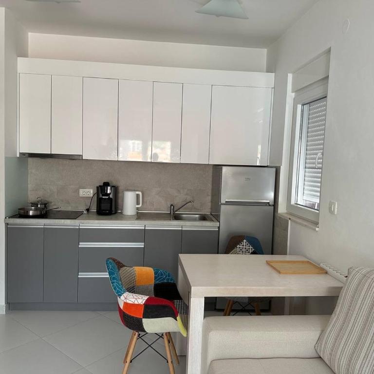Apartments Lemar - Studio Apartment with Balcony - 9