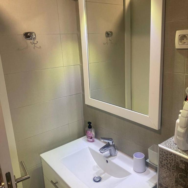 Apartments Lemar - Studio Apartment with Balcony - 15