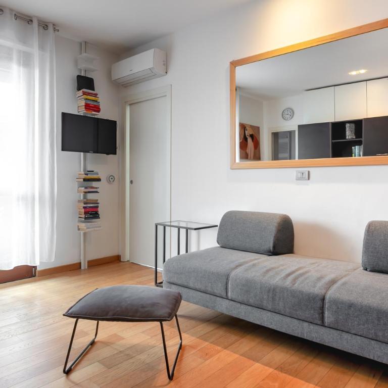 7th Floor - Porta Nuova - One-Bedroom Apartment - 2