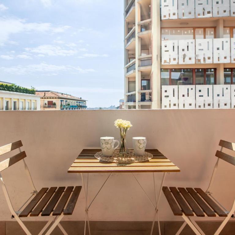 7th Floor - Porta Nuova - One-Bedroom Apartment - 25