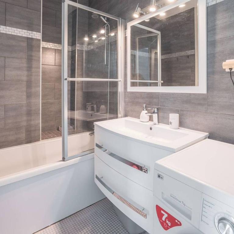 Appartement lumineux avec cuisine séparée - Près de la plage - FR-1-821-3 - Apartment - 5