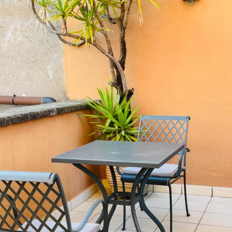 Suite Eroi - Appartamento Familiare con 2 Camere da Letto e Vista - 21