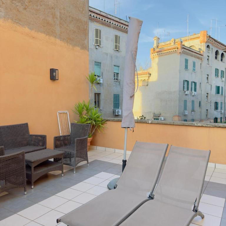 Suite Eroi - Appartamento Familiare con 2 Camere da Letto e Vista - 24