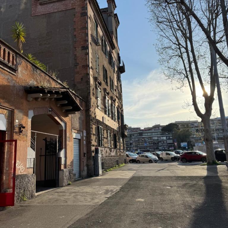 Suite Eroi - Appartamento Familiare con 2 Camere da Letto e Vista - 26