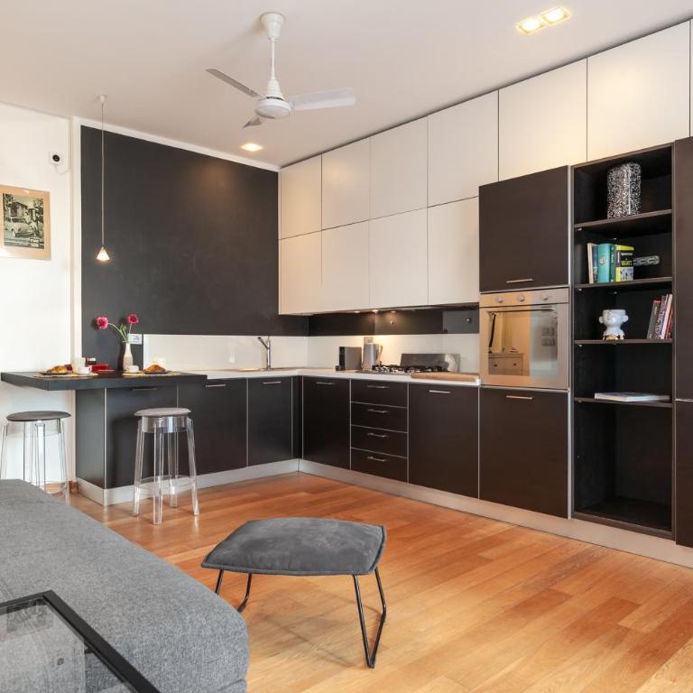 7th Floor - Porta Nuova - One-Bedroom Apartment - 11