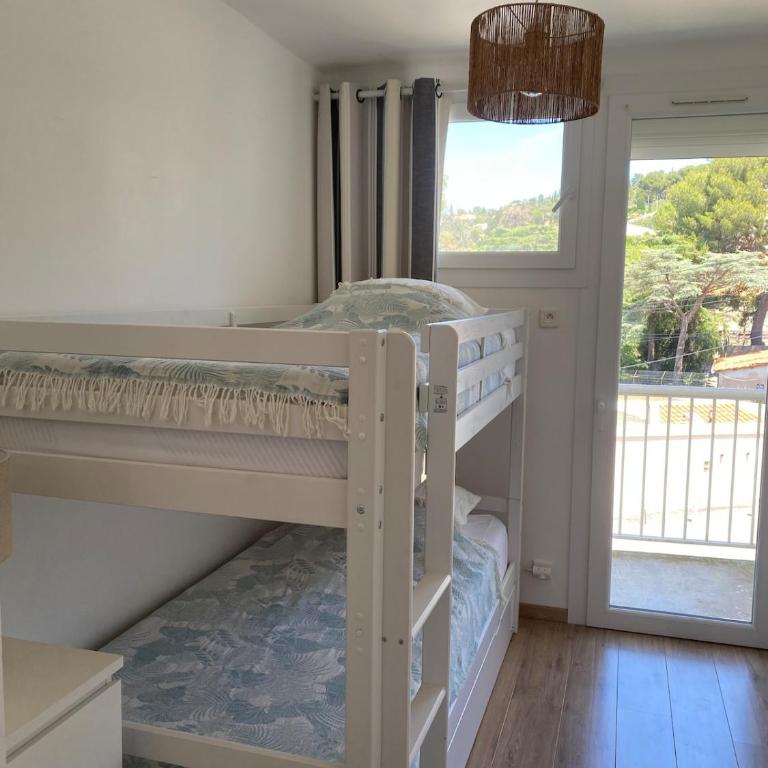 Vue mer au coeur de la Corniche - Appartement 2 Chambres avec Balcon et Vue sur la Mer - 13