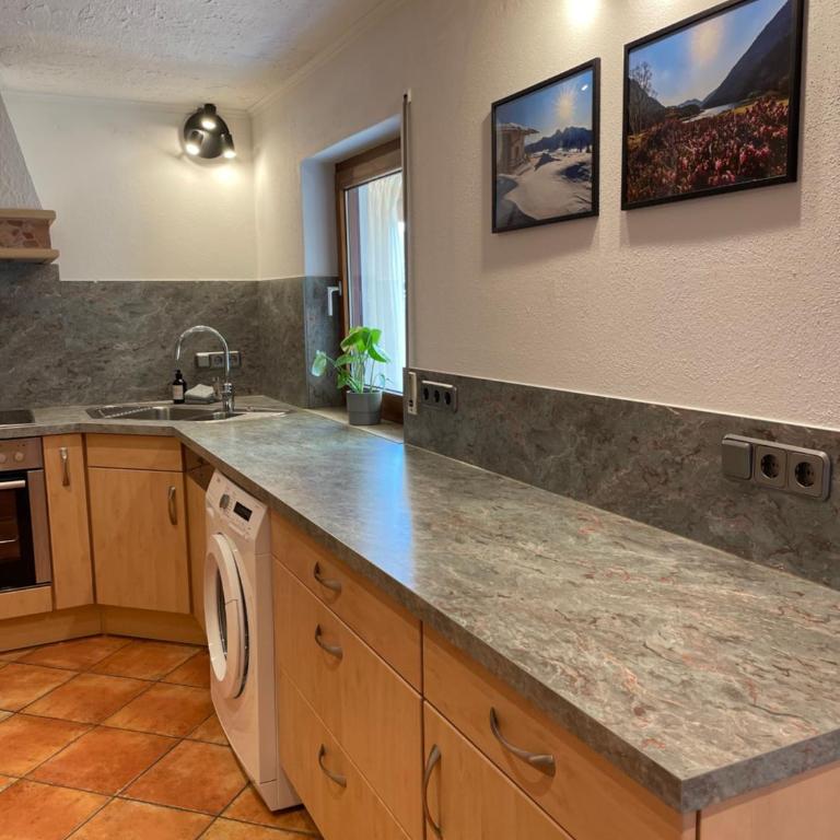 Großzügige Ferienwohnung Gimpl Kathi mit Bergblick - Apartment mit 1 Schlafzimmer - 17