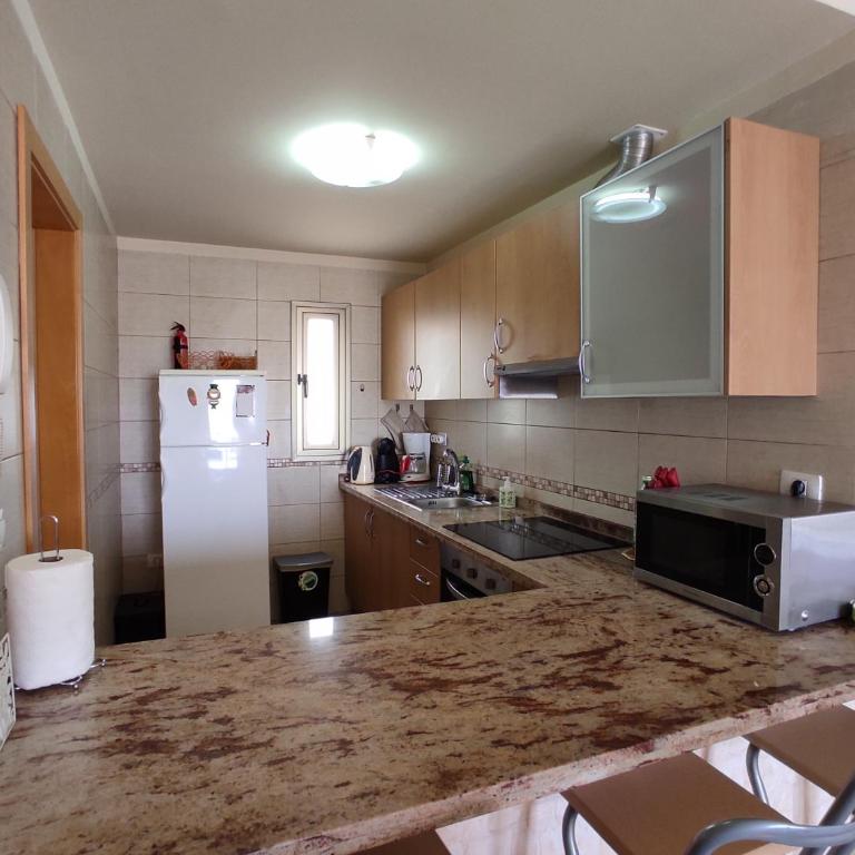 ATICO-APARTAMENTO, EL MEDANO, ZONA SURF, TERRAZAS, VISTAS, TRASTERO y GARAJE - Apartment mit 1 Schlafzimmer - 9