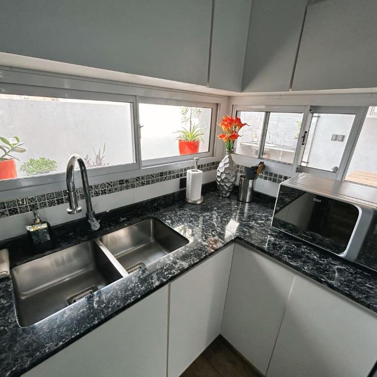 Casa Completa con Balcon y Patio privado - Casa de 2 dormitorios - 4
