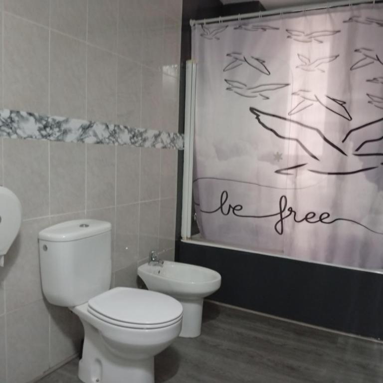 Hospedaje Don Pelayo - Habitación Doble Estándar con baño compartido - 7