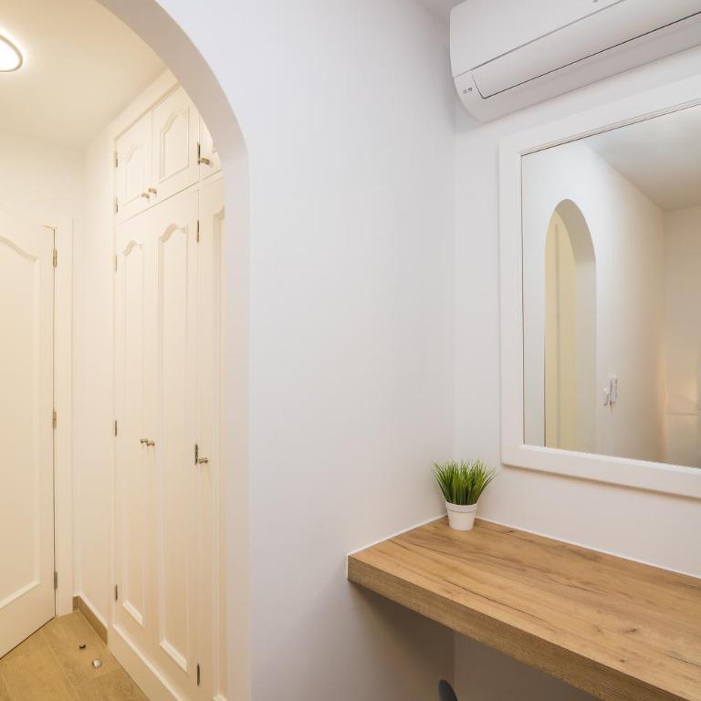 CASA ZUZA - AC, heated pool, 2 terraces, 2 bedrooms & bathrooms, tv channels - Apartamento de 2 dormitorios - 27