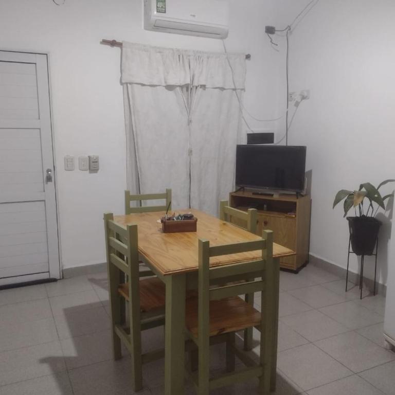 Casa con jardín - Alquiler temporal en Monte - Casa con 1 dormitorio - 12