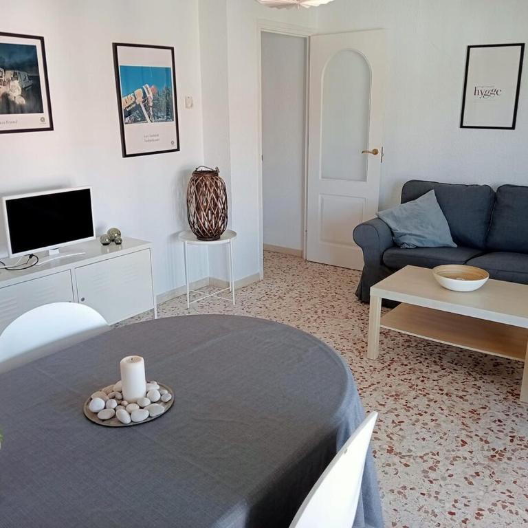Calle Rojales 13 - Apartamento de 3 dormitorios - 1