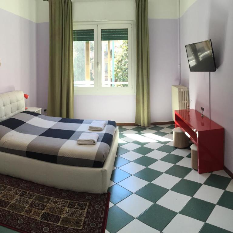 Nightstars B&B - Camera Budget Doppia con Letti Singoli - 4