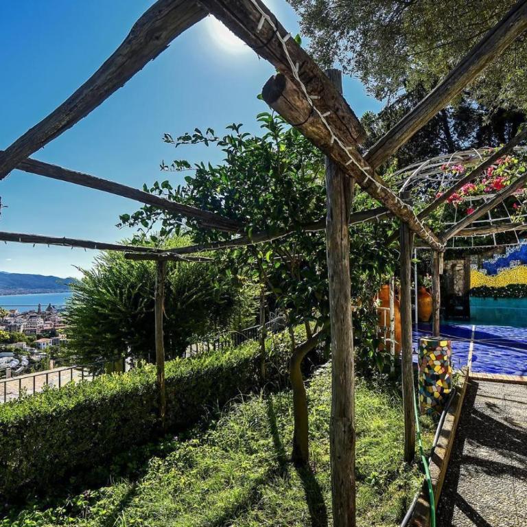 Villa Margherita Amalfi Coast - Camera Matrimoniale Deluxe con Balcone e Vista Mare - 23