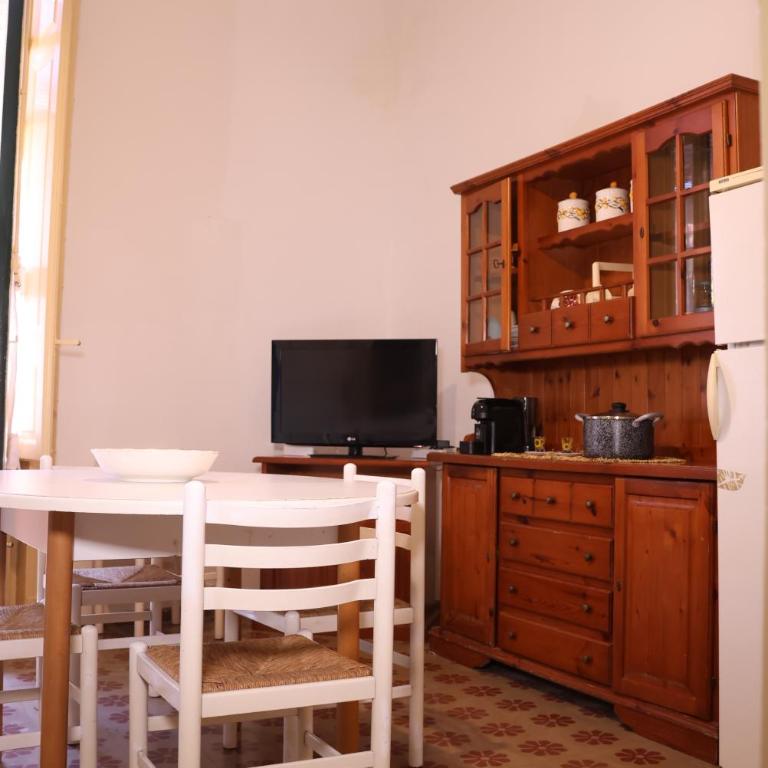 Evelyn guest house - Two-Bedroom Apartment - 6
