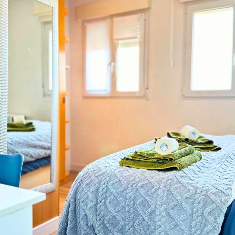 Ático a 50m del mar. Parking Gratis. A/C - Apartamento de 3 dormitorios - 36