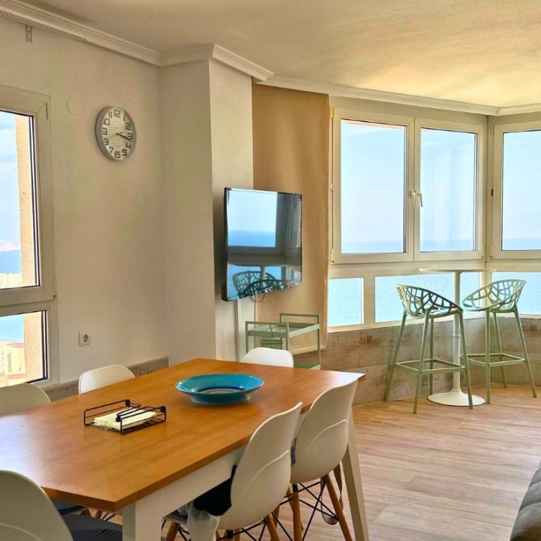 Ático a 50m del mar. Parking Gratis. A/C - Apartamento de 3 dormitorios - 39