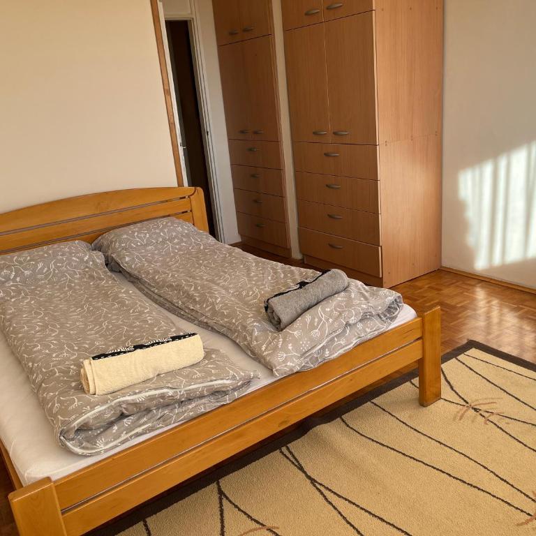 Comfort & Style Panoramic Urban Retreat 2 - One-Bedroom Apartment - 12
