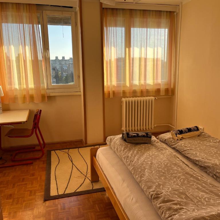 Comfort & Style Panoramic Urban Retreat 2 - One-Bedroom Apartment - 10