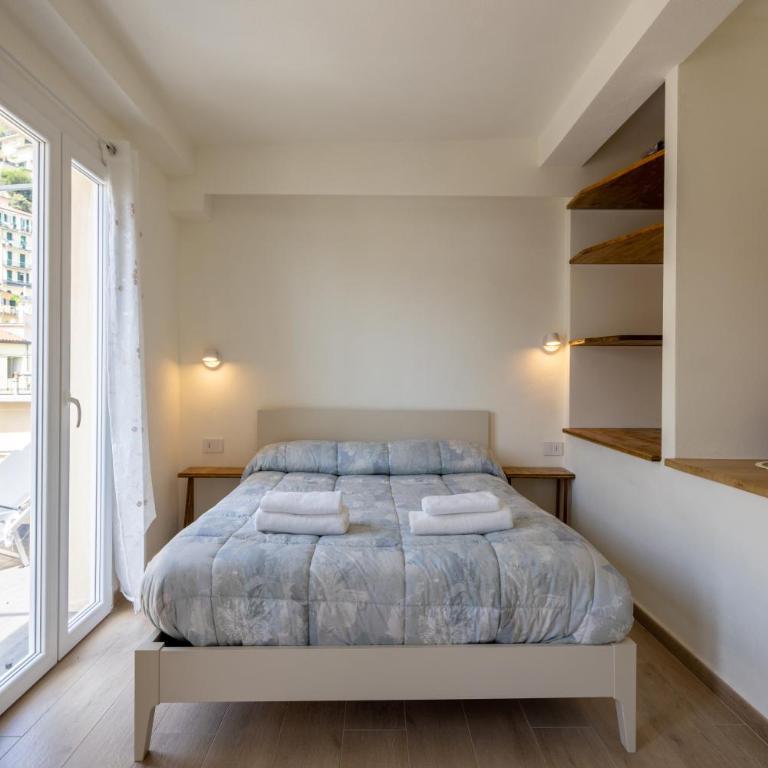 Locus Amoenus - Deluxe Double Room with Balcony and Sea View - 1