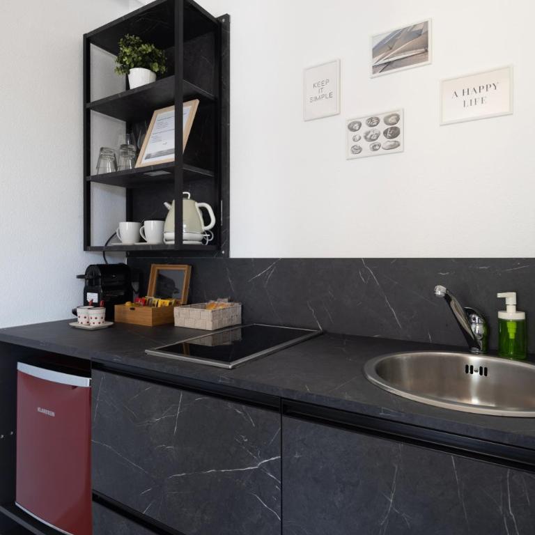Locus Amoenus - Deluxe Room - 3
