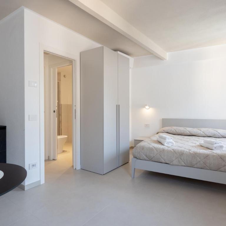 Locus Amoenus - Deluxe Room - 4