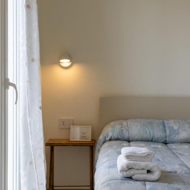 Locus Amoenus - Deluxe Double Room with Balcony and Sea View - 4